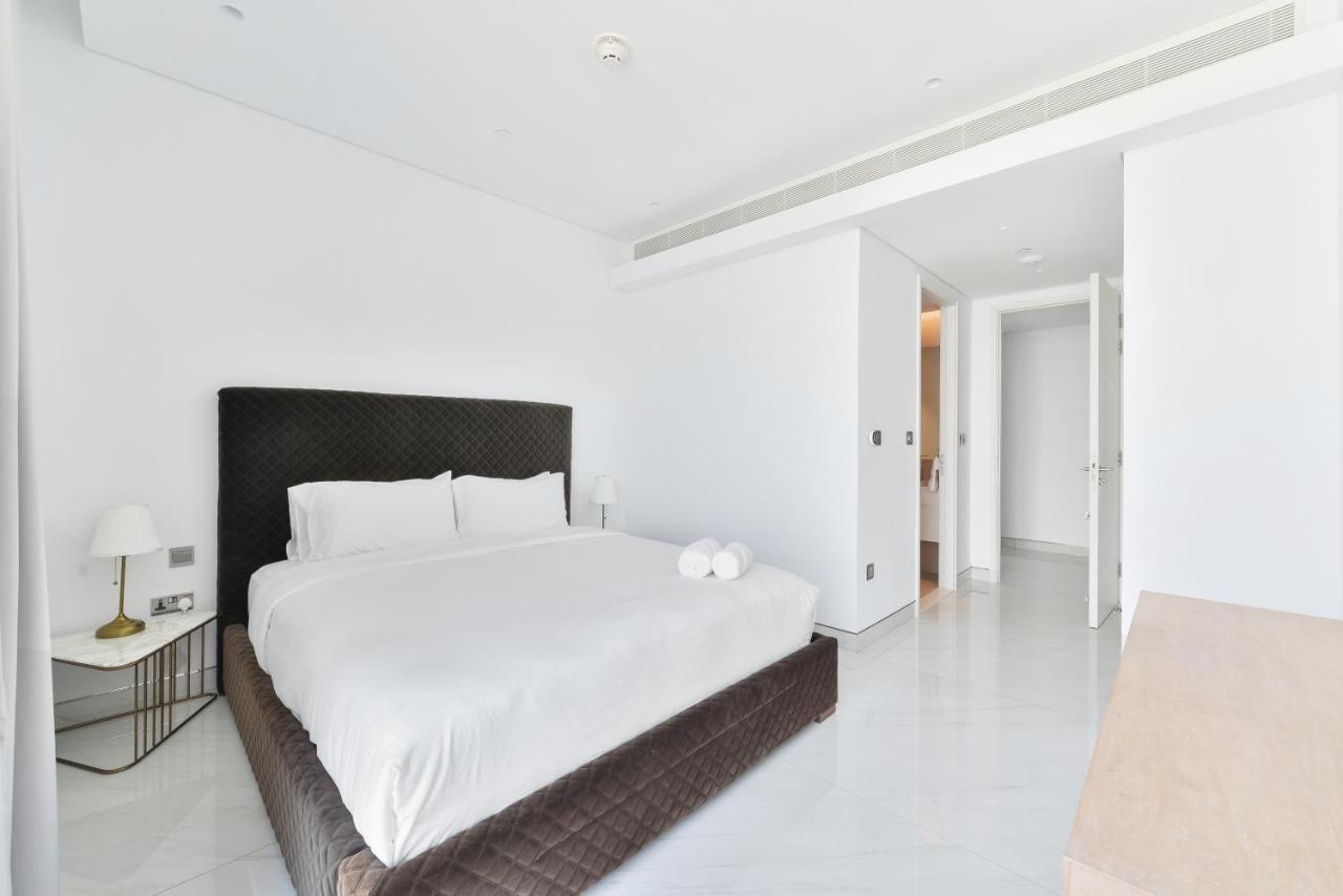 Spectacular 3 Bedroom Condo With Maids Room Facing The Dubai Eye Exterior photo
